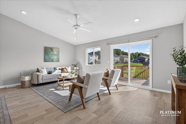 217 Vansen Drive, Kent City Vllg, MI 49330