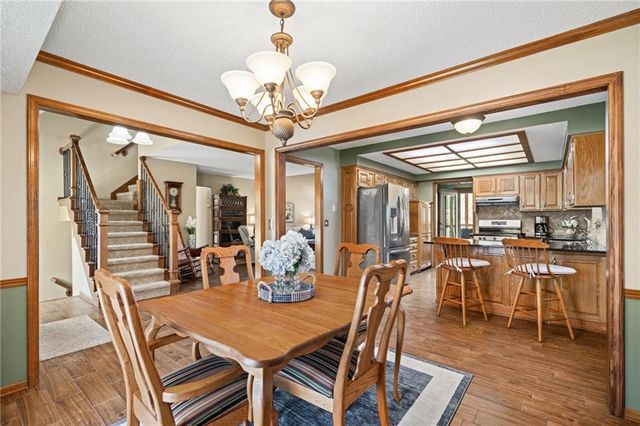 2401 SW Stonecreek Court, Blue Springs, MO 64015