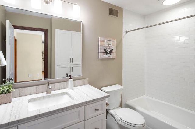 19001 Orchard Trail, Lakeville, MN 55044