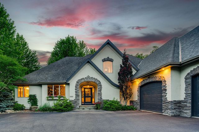 19001 Orchard Trail, Lakeville, MN 55044