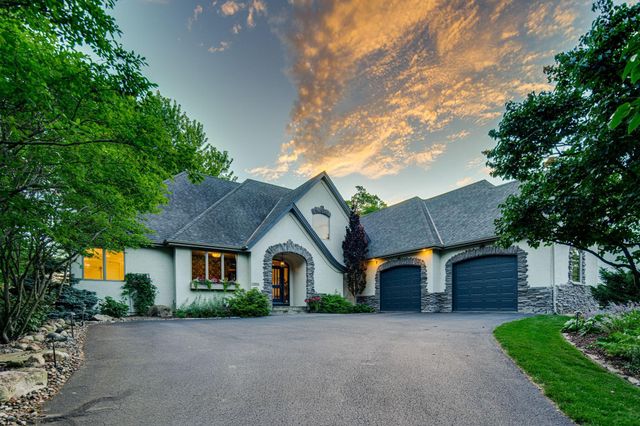 19001 Orchard Trail, Lakeville, MN 55044