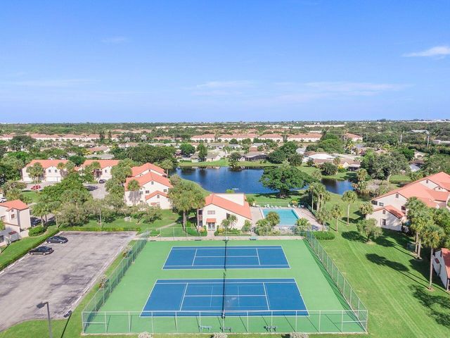 21 Vía De Casas Norte, Boynton Beach, FL 33426