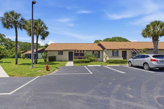 21 Vía De Casas Norte, Boynton Beach, FL 33426