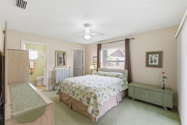 21 Vía De Casas Norte, Boynton Beach, FL 33426