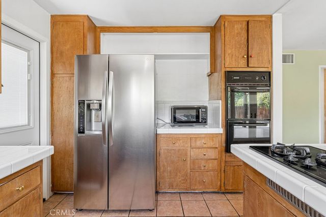 3126 Wendell Way, Riverside, CA 92507
