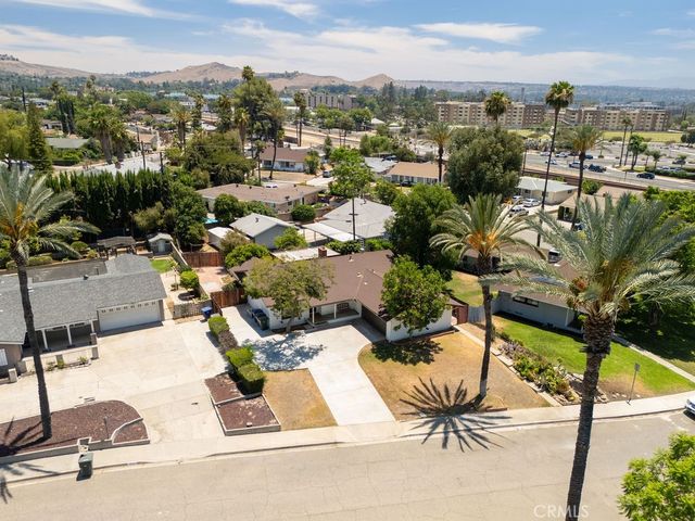3126 Wendell Way, Riverside, CA 92507
