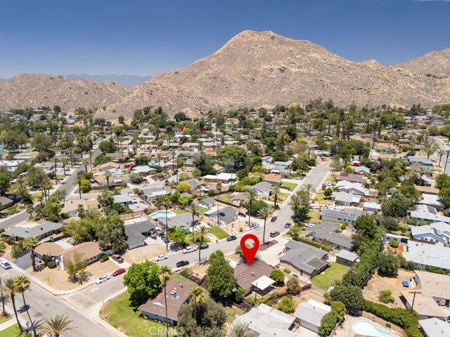 3126 Wendell Way, Riverside, CA 92507