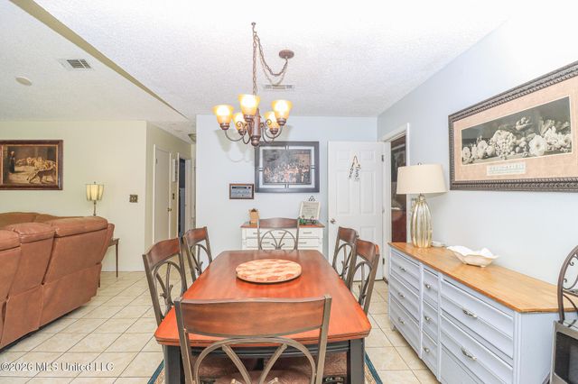 1014 Twin Pine Lane, Pearl, MS 39208