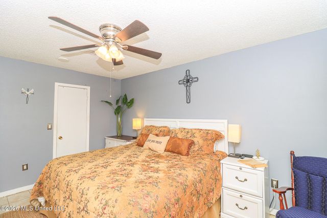 1014 Twin Pine Lane, Pearl, MS 39208