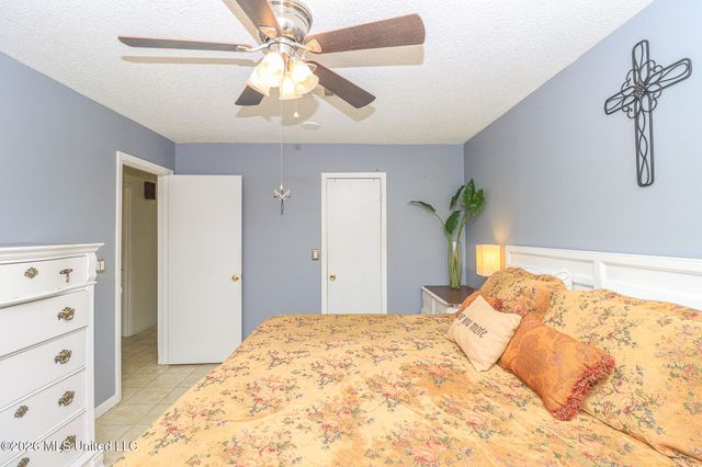 1014 Twin Pine Lane, Pearl, MS 39208