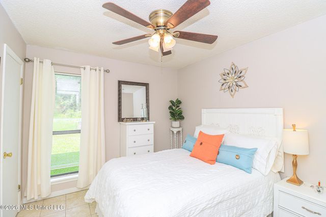 1014 Twin Pine Lane, Pearl, MS 39208