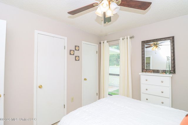 1014 Twin Pine Lane, Pearl, MS 39208