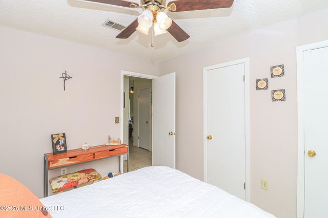1014 Twin Pine Lane, Pearl, MS 39208