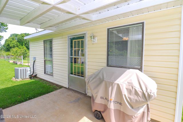 1014 Twin Pine Lane, Pearl, MS 39208