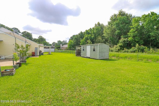 1014 Twin Pine Lane, Pearl, MS 39208