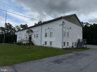 1132 RIDGE RD, Pottstown, PA 19465