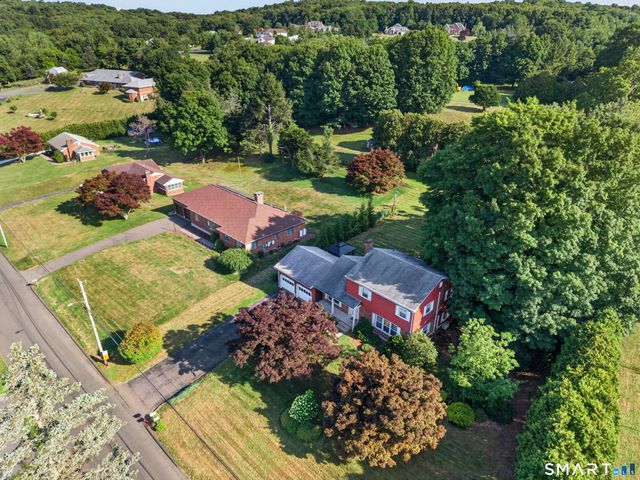 9 Round Hill Road, Middletown, CT 06457