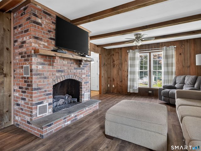 9 Round Hill Road, Middletown, CT 06457