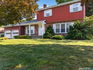 9 Round Hill Road, Middletown, CT 06457
