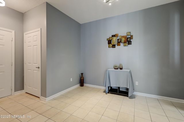8601 BEACH Boulevard, 1011, Jacksonville, FL 32216