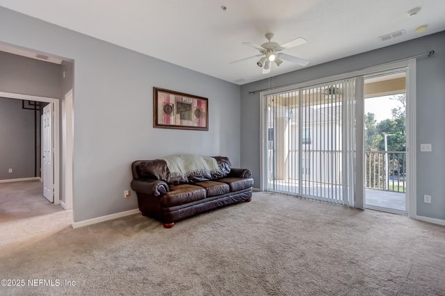 8601 BEACH Boulevard, 1011, Jacksonville, FL 32216