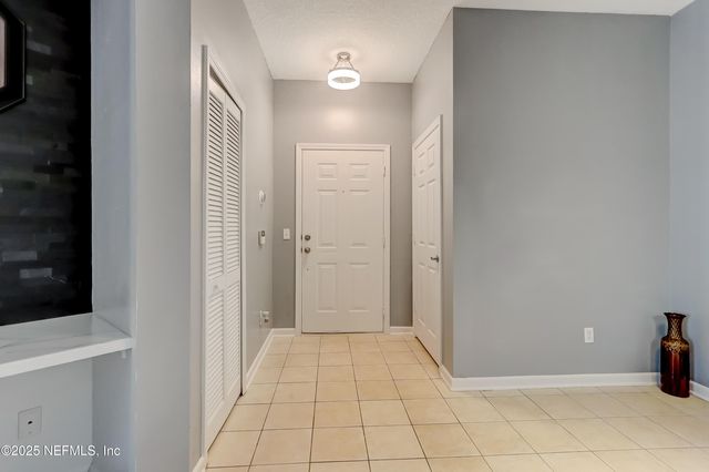 8601 BEACH Boulevard, 1011, Jacksonville, FL 32216