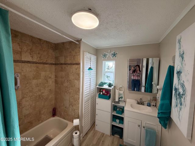 31 Sams Trailer Ct Court, Hazlet, NJ 07730