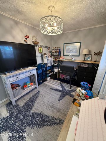 31 Sams Trailer Ct Court, Hazlet, NJ 07730