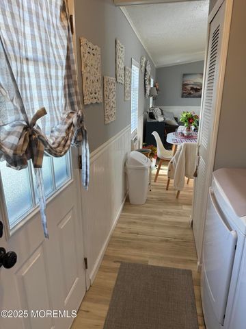 31 Sams Trailer Ct Court, Hazlet, NJ 07730