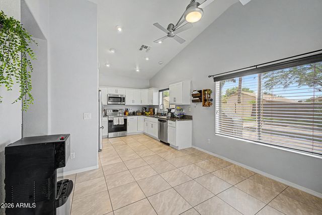 4049 W HACKAMORE Drive, Phoenix, AZ 85083