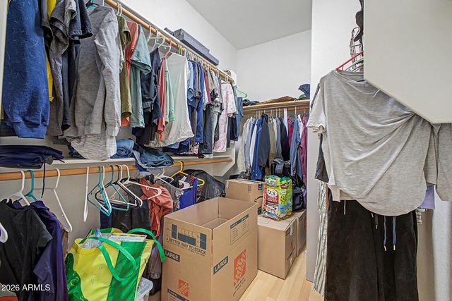 4049 W HACKAMORE Drive, Phoenix, AZ 85083