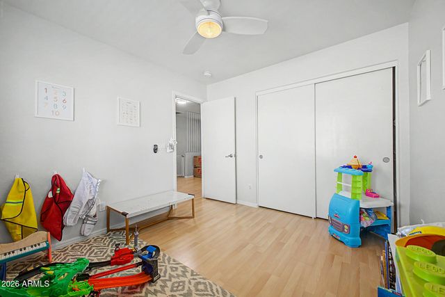 4049 W HACKAMORE Drive, Phoenix, AZ 85083