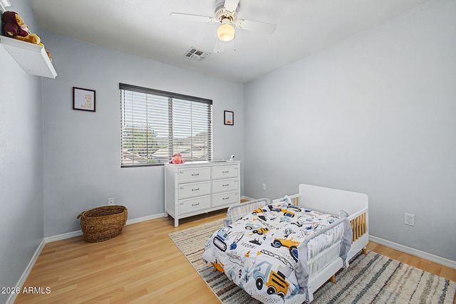 4049 W HACKAMORE Drive, Phoenix, AZ 85083