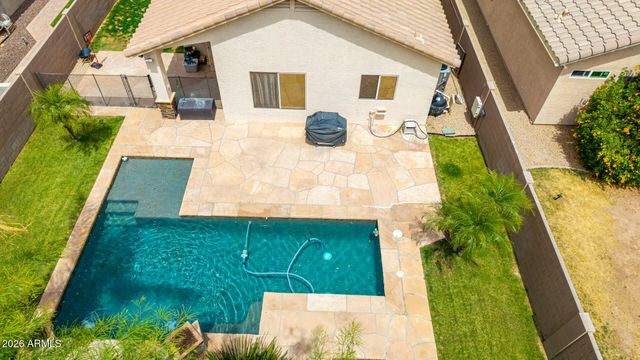 4049 W HACKAMORE Drive, Phoenix, AZ 85083