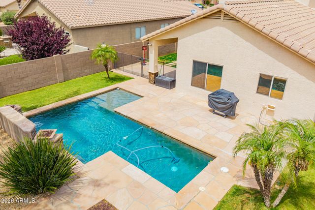 4049 W HACKAMORE Drive, Phoenix, AZ 85083