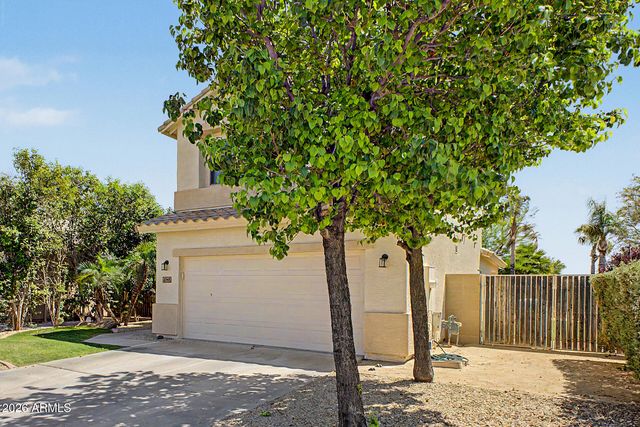 4049 W HACKAMORE Drive, Phoenix, AZ 85083