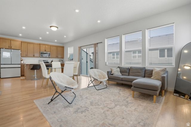 3697 N EAGLE MEADOW DR, Eagle Mountain, UT 84005