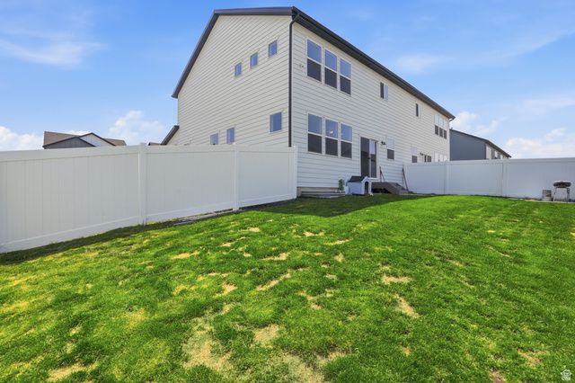 3697 N EAGLE MEADOW DR, Eagle Mountain, UT 84005