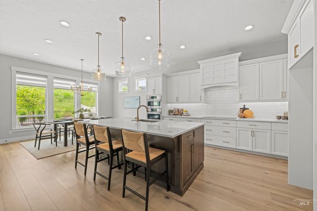 6121 S Cubola Way, Meridian, ID 83642