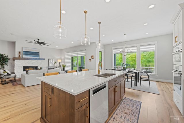 6121 S Cubola Way, Meridian, ID 83642