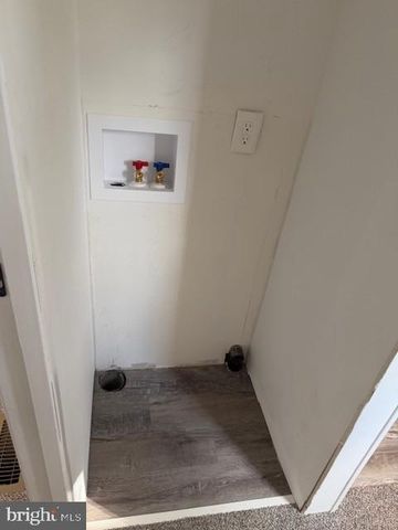 20 OAKLAND MNR, Highspire, PA 17034