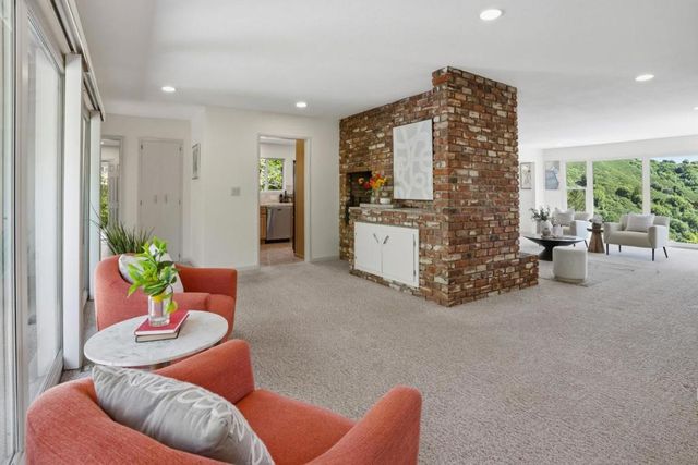 20471 Black Road, Los Gatos, CA 95033