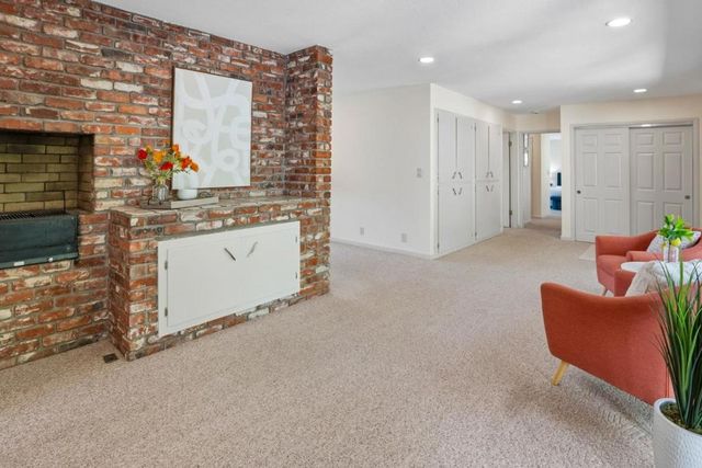 20471 Black Road, Los Gatos, CA 95033