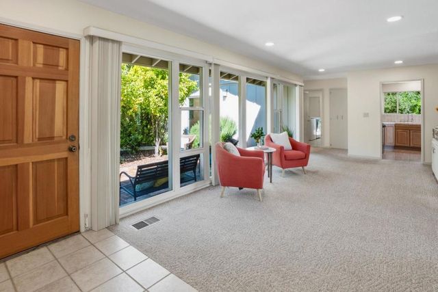 20471 Black Road, Los Gatos, CA 95033