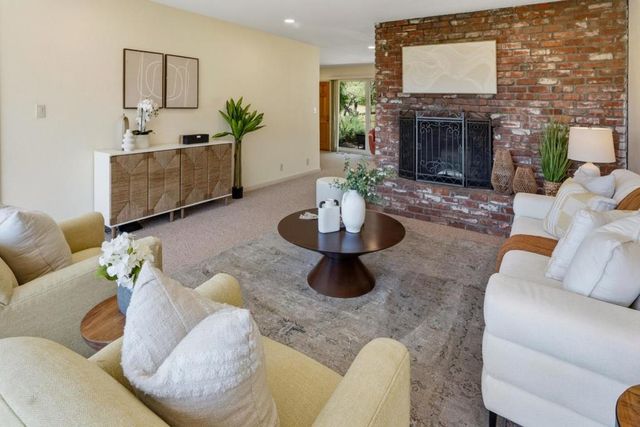 20471 Black Road, Los Gatos, CA 95033