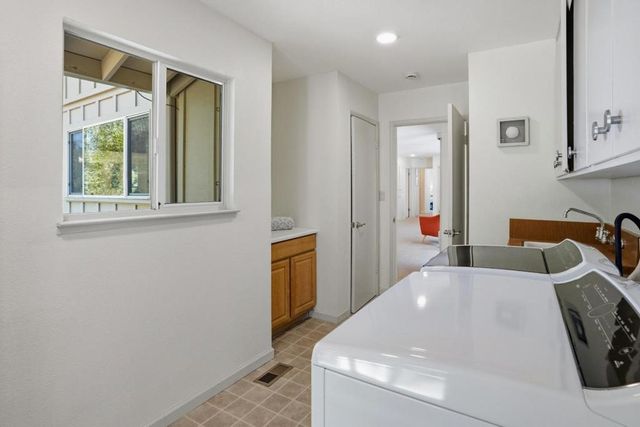 20471 Black Road, Los Gatos, CA 95033