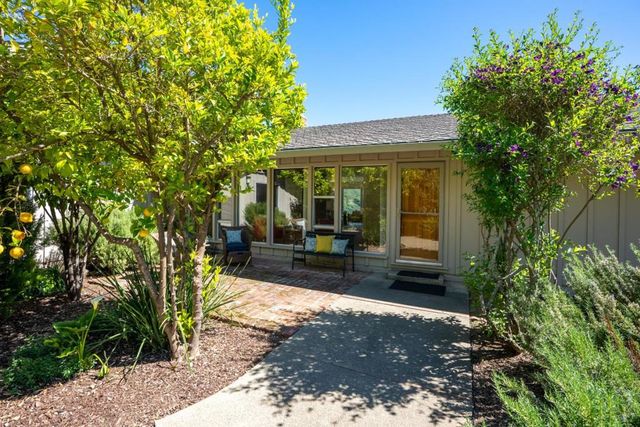 20471 Black Road, Los Gatos, CA 95033