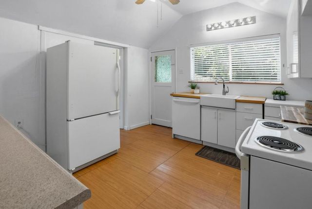 20471 Black Road, Los Gatos, CA 95033