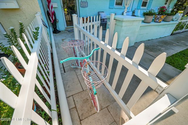 2233 SEMINOLE Road 3, Atlantic Beach, FL 32233