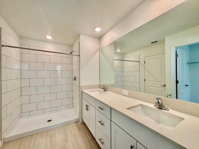 17554 PLEASANTVIEW BLVD, Land O Lakes, FL 34638